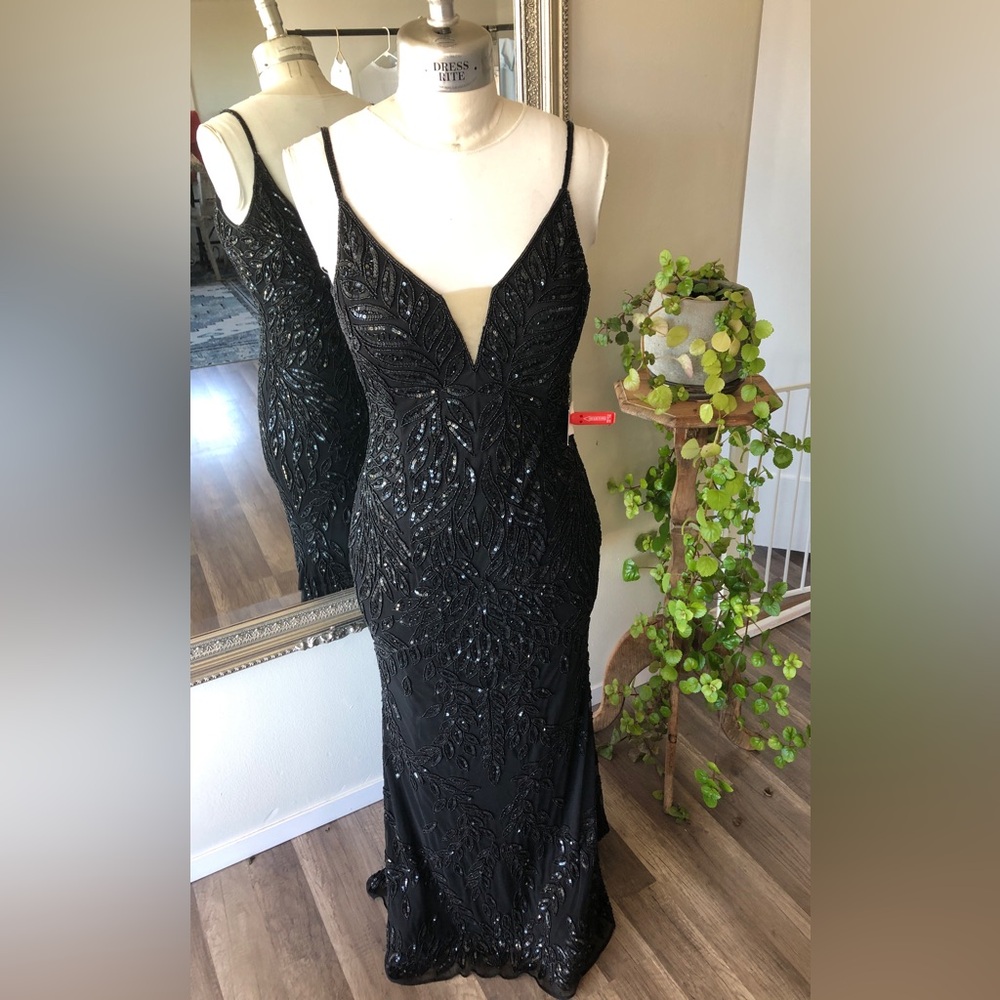 Mac Duggal Black Sequin V-Neck Floor Length Style number 5107 Size 8